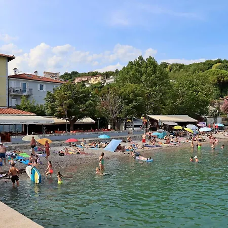 With Parking Space Ika, Opatija - 17890 Apartman
